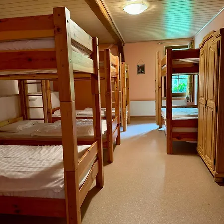 Gaststaette Waldsteinhaus Hostel *